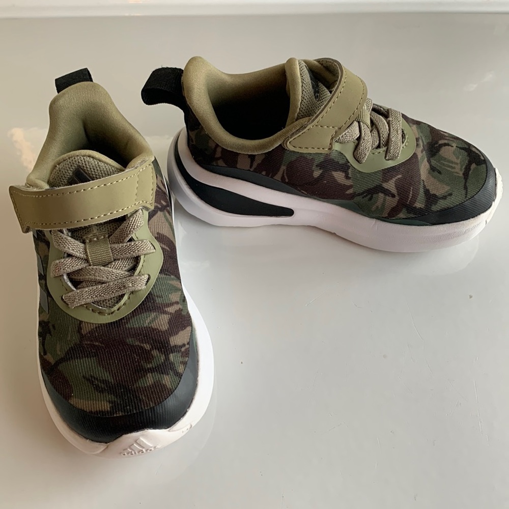 Adidas Forta Run Toddler sneakers/shoes camo style Size 7